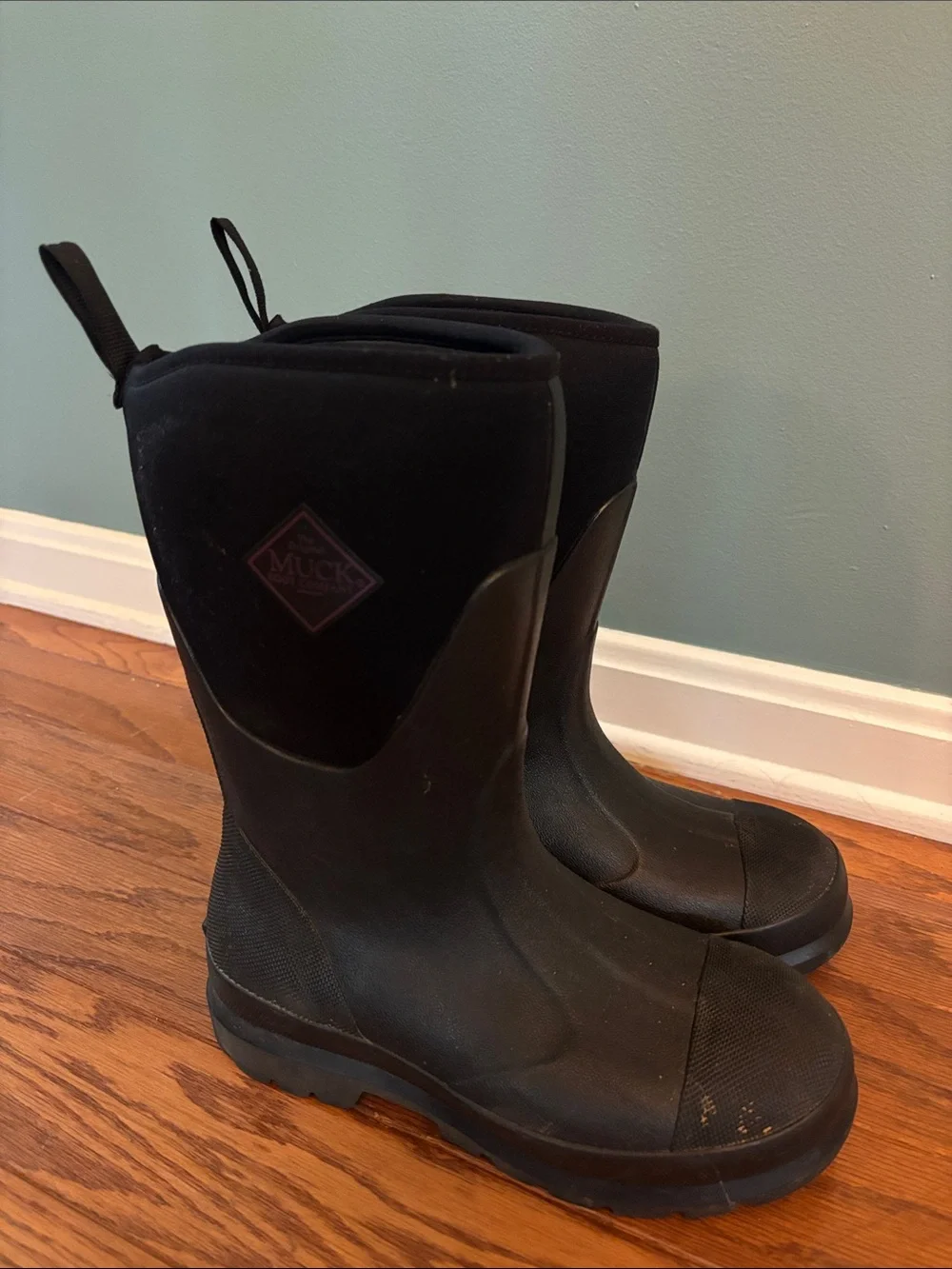 Muck Boots - women’s size 5 (US)